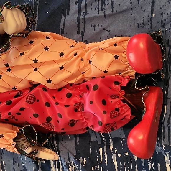 Magical Max and Sad Sam porcelain 16" clowns - Picture 3 of 8